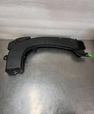 Nissan Qashqai J12 Engine coolant pipe/hose 6UB0A