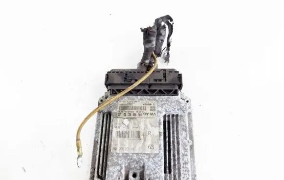 Audi A6 S6 C7 4G Engine control unit/module 04L906021B