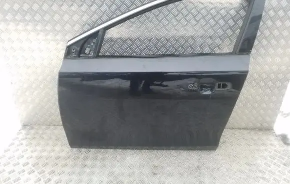 Volvo V40 Front door