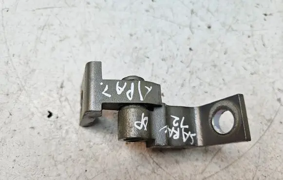 Volkswagen Sharan Front door lower hinge 7N0831402