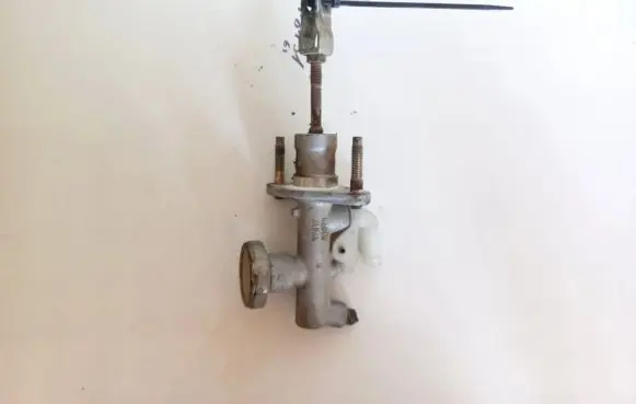 Nissan Almera Tino Master brake cylinder