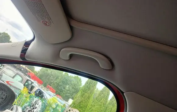Peugeot 5008 Front interior roof grab handle