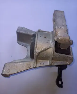 Honda Civic X Engine mounting bracket