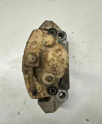 Chrysler Grand Voyager IV Front brake caliper