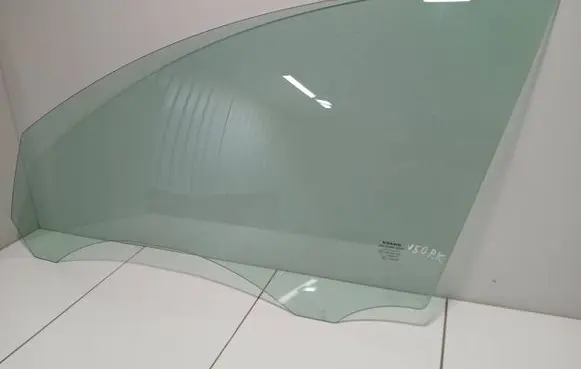 Volvo V50 Front door window glass four-door 43R001105 E000186 DOT57M20AS2