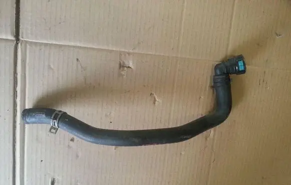 Ford Fiesta Engine coolant pipe/hose