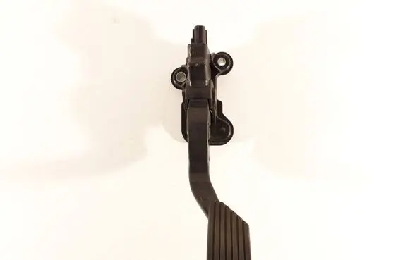 Mitsubishi Outlander Accelerator throttle pedal MN101543 07029A3A