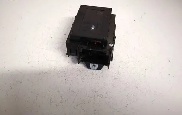 Volkswagen PASSAT B7 Ignition lock contact 3c0905843ad
