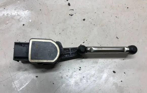 BMW X5 E70 Headlight/headlamp level sensor 6778814