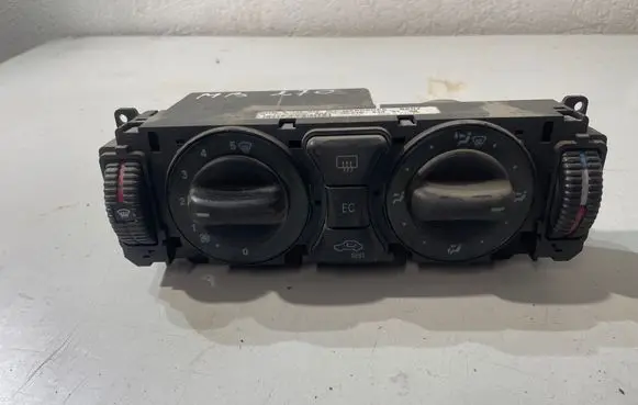 Mercedes-Benz E W210 Climate control unit 9140010371 2108303185