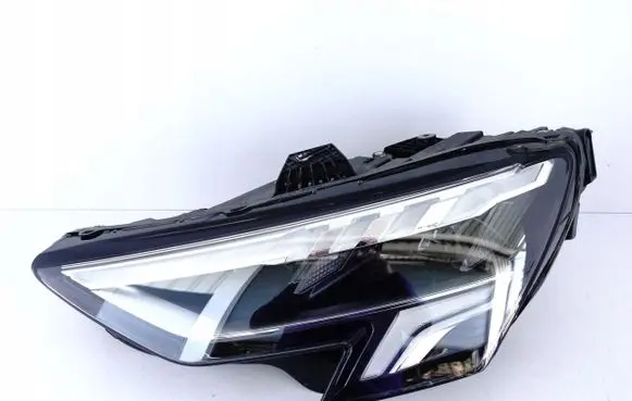 Audi A3 8Y Headlight/headlamp 8Y0941033