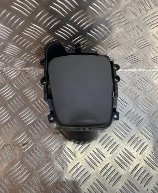 Cup holder front