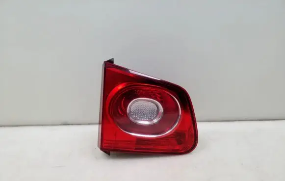 Volkswagen Tiguan Tailgate rear/tail lights 5N0945093B