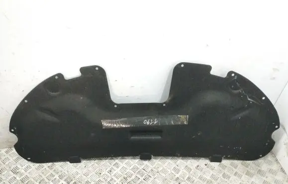 Engine bonnet/hood sound/heat insulation