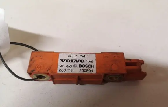 Volvo XC90 Airbag deployment crash/impact sensor 8651754
