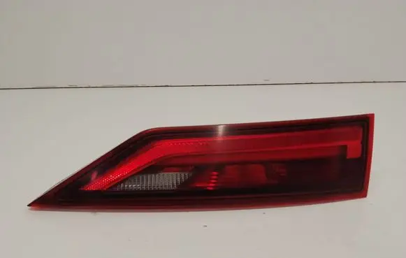 Volvo S90, V90 Tailgate rear/tail lights 31656787