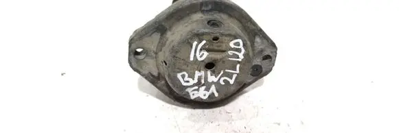 BMW 5 E60 E61 Engine mount bracket 676987401 15934612FR