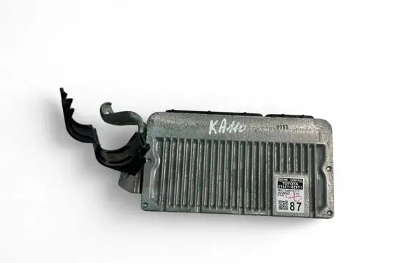 Toyota Auris 150 Engine control unit/module ECU 896610Z871