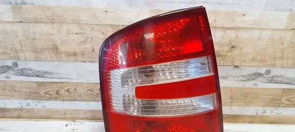 Rear/tail lights