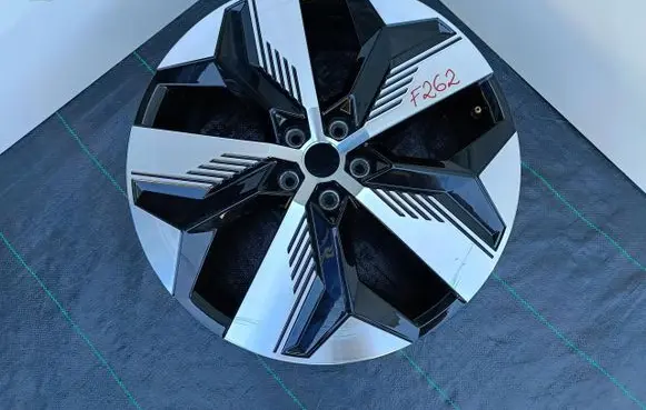 R16 alloy rim