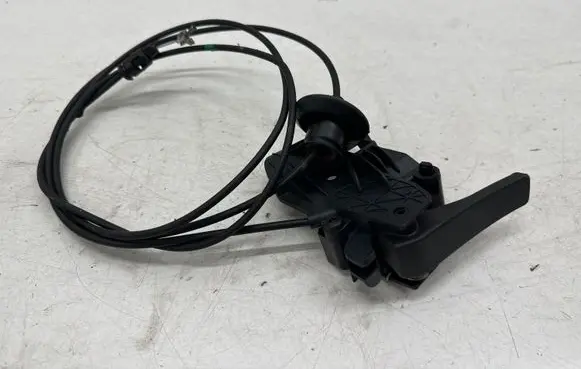 Peugeot 3008 II Engine bonnet/hood lock release cable 