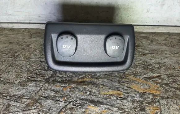 Renault Scenic II - Grand scenic II Cigarette lighter 8200232589 89029802