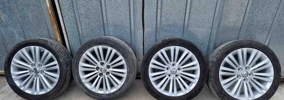 Opel Zafira C R12 alloy rim 