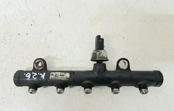 Volvo V50 Fuel main line pipe 9681649580
