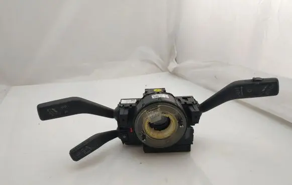 Volkswagen PASSAT B6 Indicator stalk