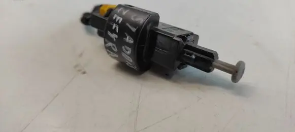 Opel Zafira A Brake pedal sensor switch 09132299 09175172 09175185