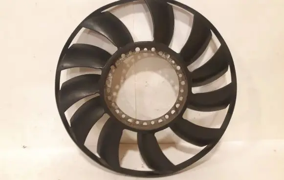 Volkswagen PASSAT B5 Fan impeller 059121301A