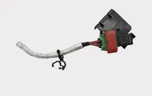 Jeep Grand Cherokee Glow plug pre-heat relay 68149041AB 0281003117 68282916AA