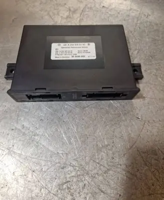 Mercedes-Benz C W204 Door control unit/module A2044420346 A2048202026 A2048209185