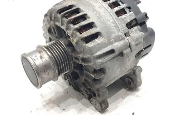 Skoda Octavia Mk3 (5E) Generator/alternator 04C903023M