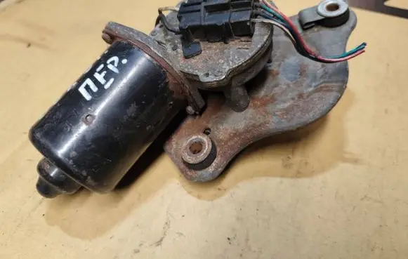 Chrysler Voyager Wiper motor