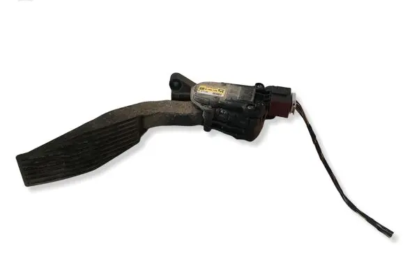 Opel Vectra C Accelerator throttle pedal 9186725