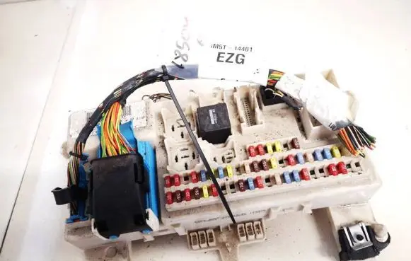 Ford Focus Fuse box set 4m5t14a073bf 4m5t-14a073-bf