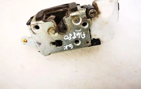 Alfa Romeo 147 Rear door lock