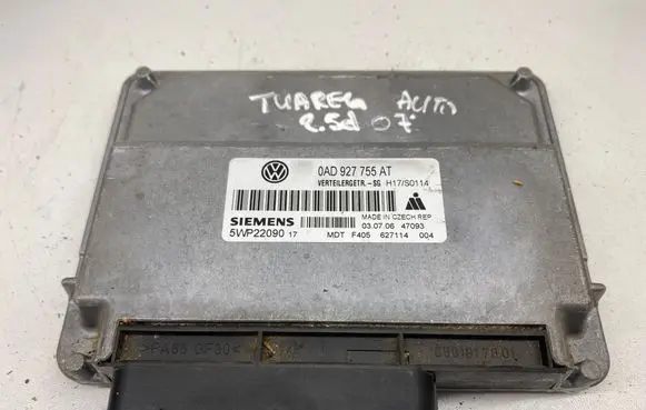 Volkswagen Touareg I Transfer box differential control unit 0AD927755AT