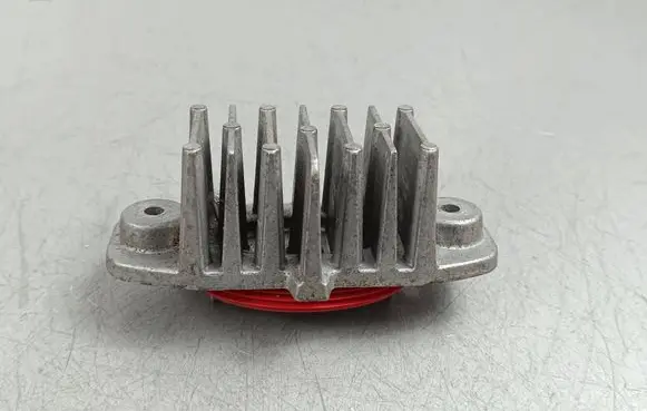 Jeep Renegade LED ballast control module TT50020653 0300206067