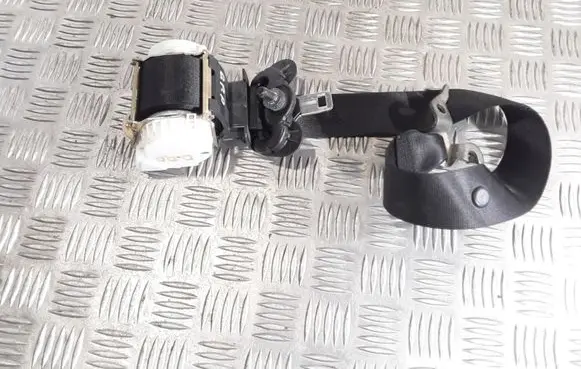 BMW 1 E81 E87 Front seatbelt