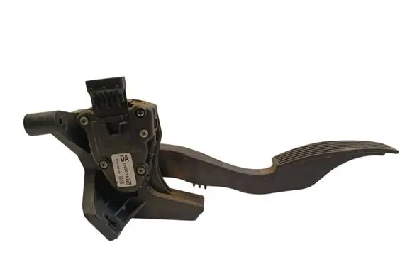 Opel Meriva A Accelerator throttle pedal 93335443 6PV00811002