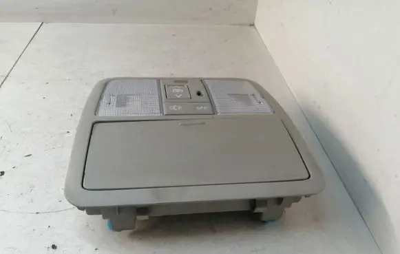Toyota Auris E180 Front seat light 8126002580 8126002580AK