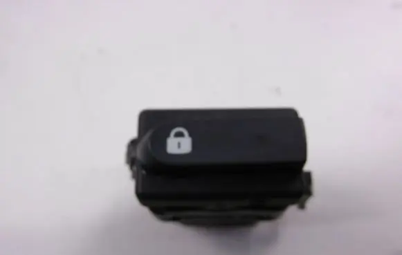 Renault Clio II Central locking switch button 