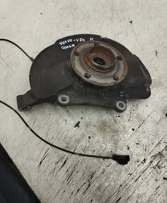 Volvo V70 Front wheel hub spindle knuckle