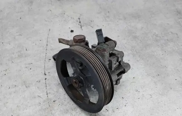 Mitsubishi Lancer VIII Power steering pump POMPAWSPOMAGANIA