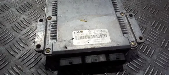 Renault Laguna II Engine control unit/module 0281011101 8200163528