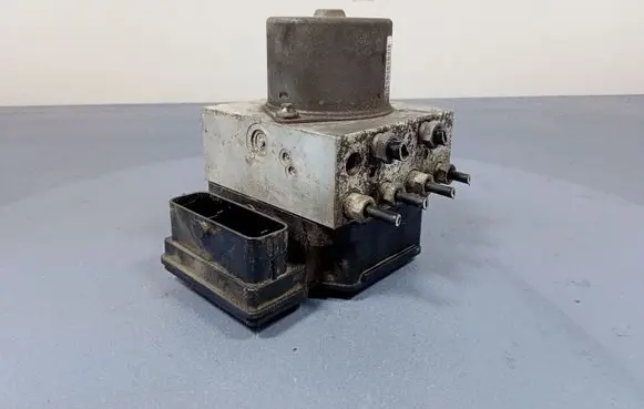 Ford Mondeo MK IV ABS Pump 8G91-2C405-AB