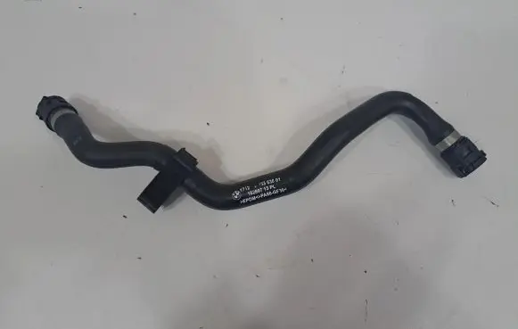 BMW iX Engine coolant pipe/hose 8833638