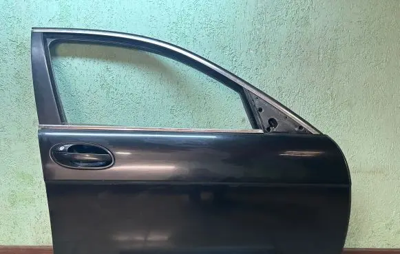 BMW 7 E65 E66 Front door